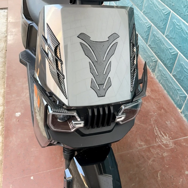バイク用、電動二輪車用、汎用カーボンファイバー柄の装飾ステッカー、バイク用燃料タンク用、魚の骨模様ステッカー。