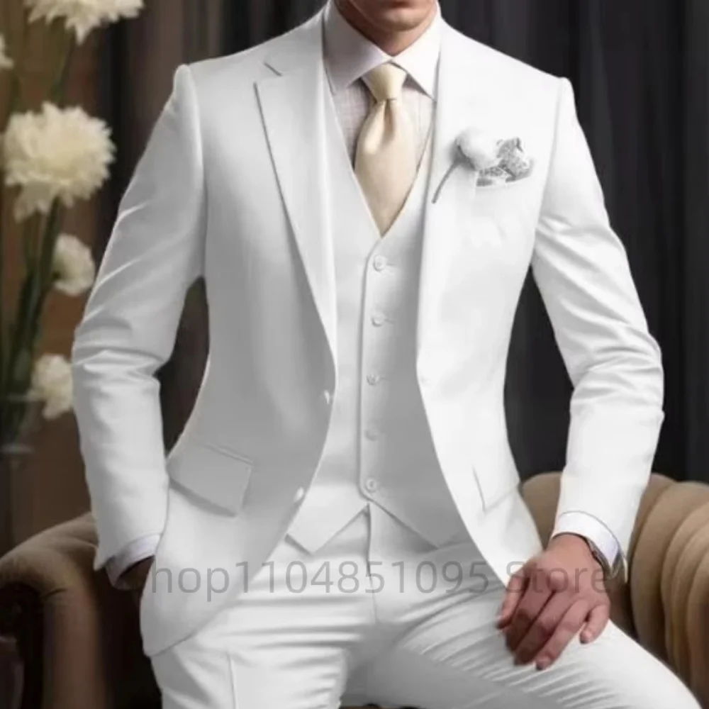 

Wedding Men's Suit 3 Pieces Formal Business Notch Lapel Blazer Tuxedos Slim Fit Groomsmen Suit Set(Jacket+Vest+Pant)