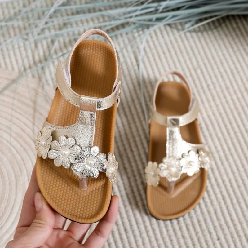 

Детские летние повседневные сандалии 2026: Новая корейская версия, мягкая подошва, модные, нескользящие, пляжные, для девочек, для прогулок