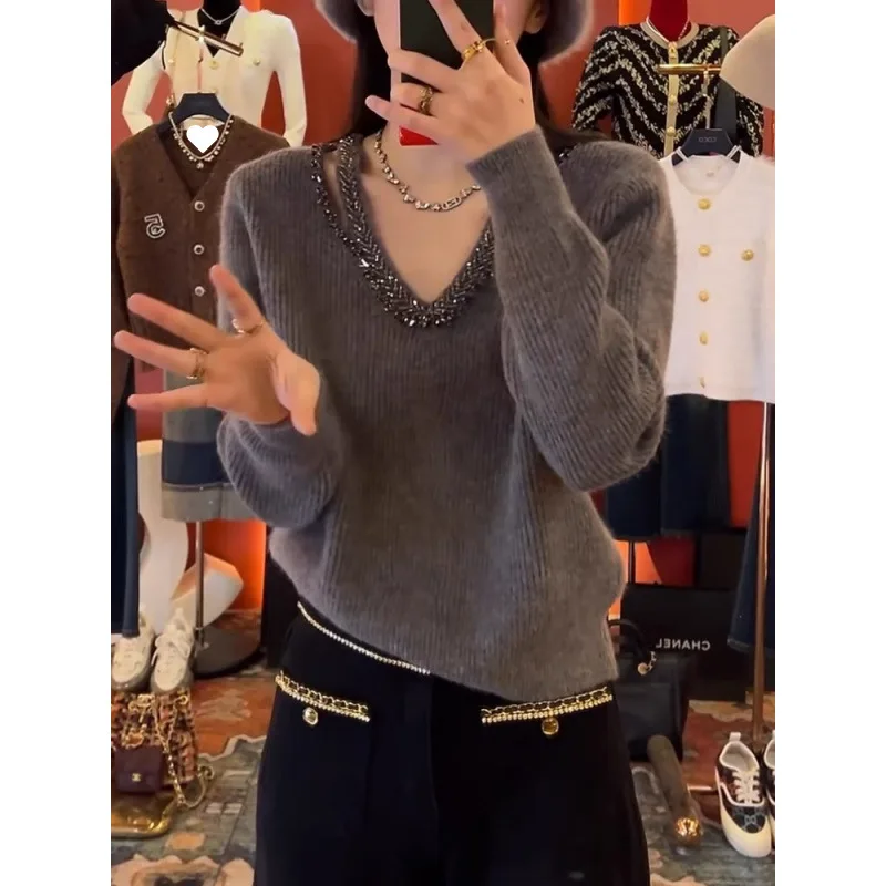 

Модный свитер с v-образным вырезом и бриллиантами, вязаный свитер для женщин, осень 2023, новый полый универсальный топ с длинными рукавами