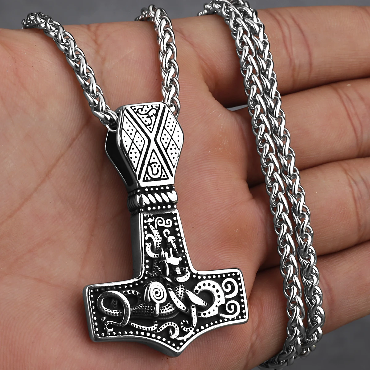 Stainless Steel Viking Thor Mjolnir Necklace Men's Fashion Street Hip Hop Biker Amulet Pendant Necklace Charm Jewelry Wholesale
