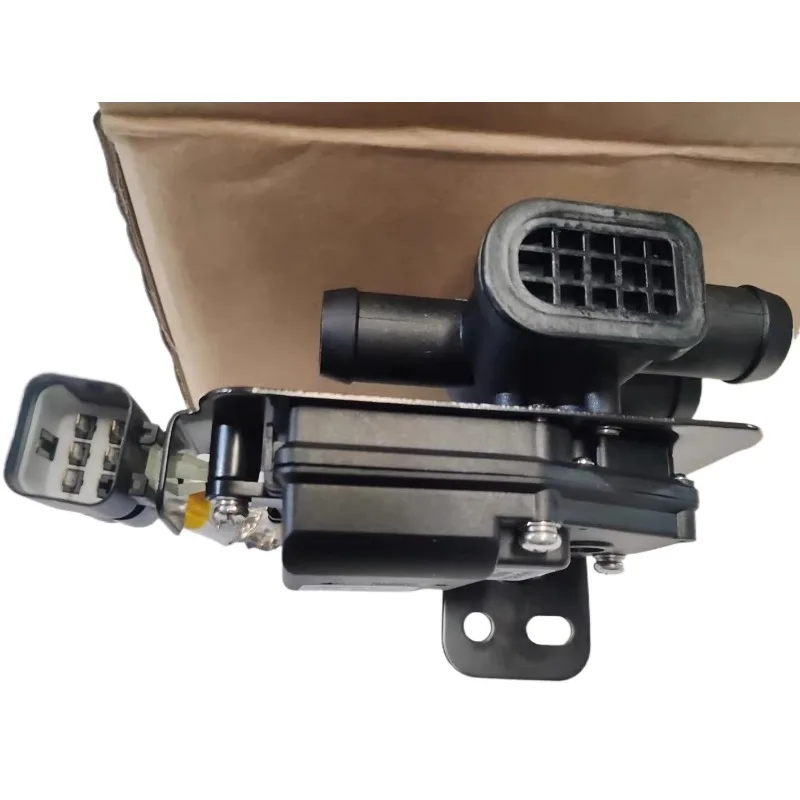 

S6DM-8101900 Водяной клапан электрического нагревателя для BYD Don 2015 2016 2017 2018 S6DM8101900