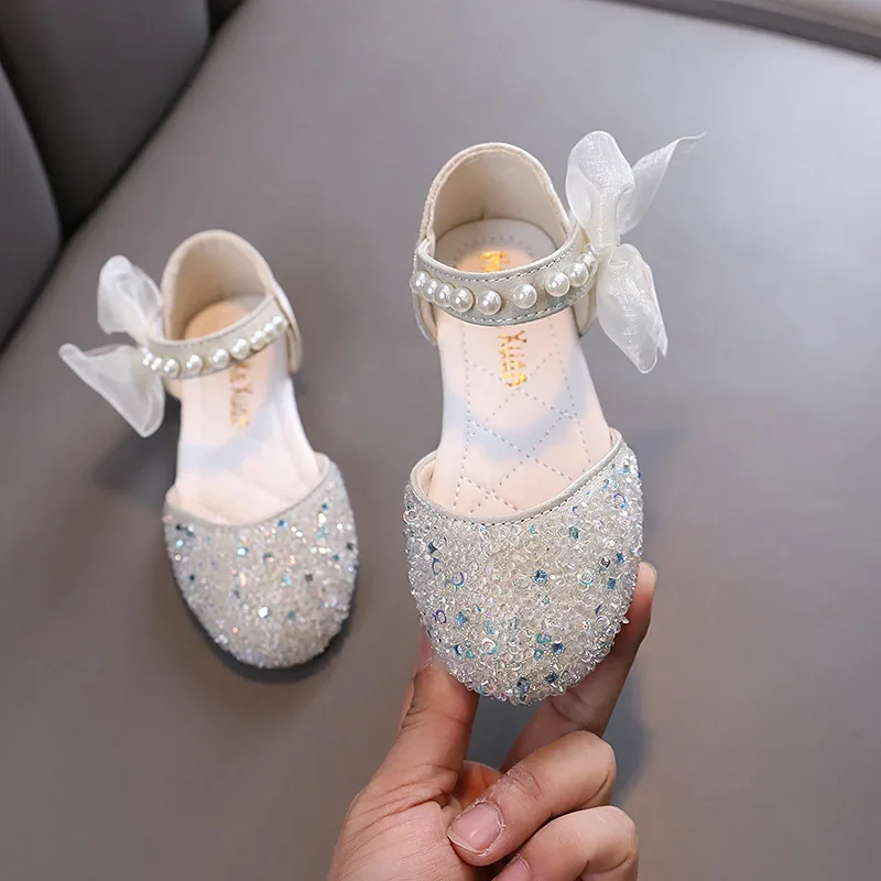 

2024 New Kids Sandals for Girls Summer Princess Pearl Bowknot Dance Sandals Fashion Sweet Children Wedding Dress Shoes Non-slip