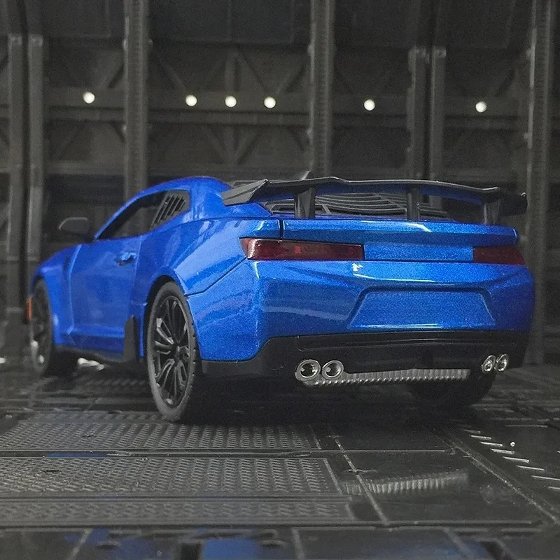 Voor 1:24 simulatie Chevrolet Camaro legering sportwagen model Bumblebee spuitgieten auto geluid en licht trek kinderspeelgoed