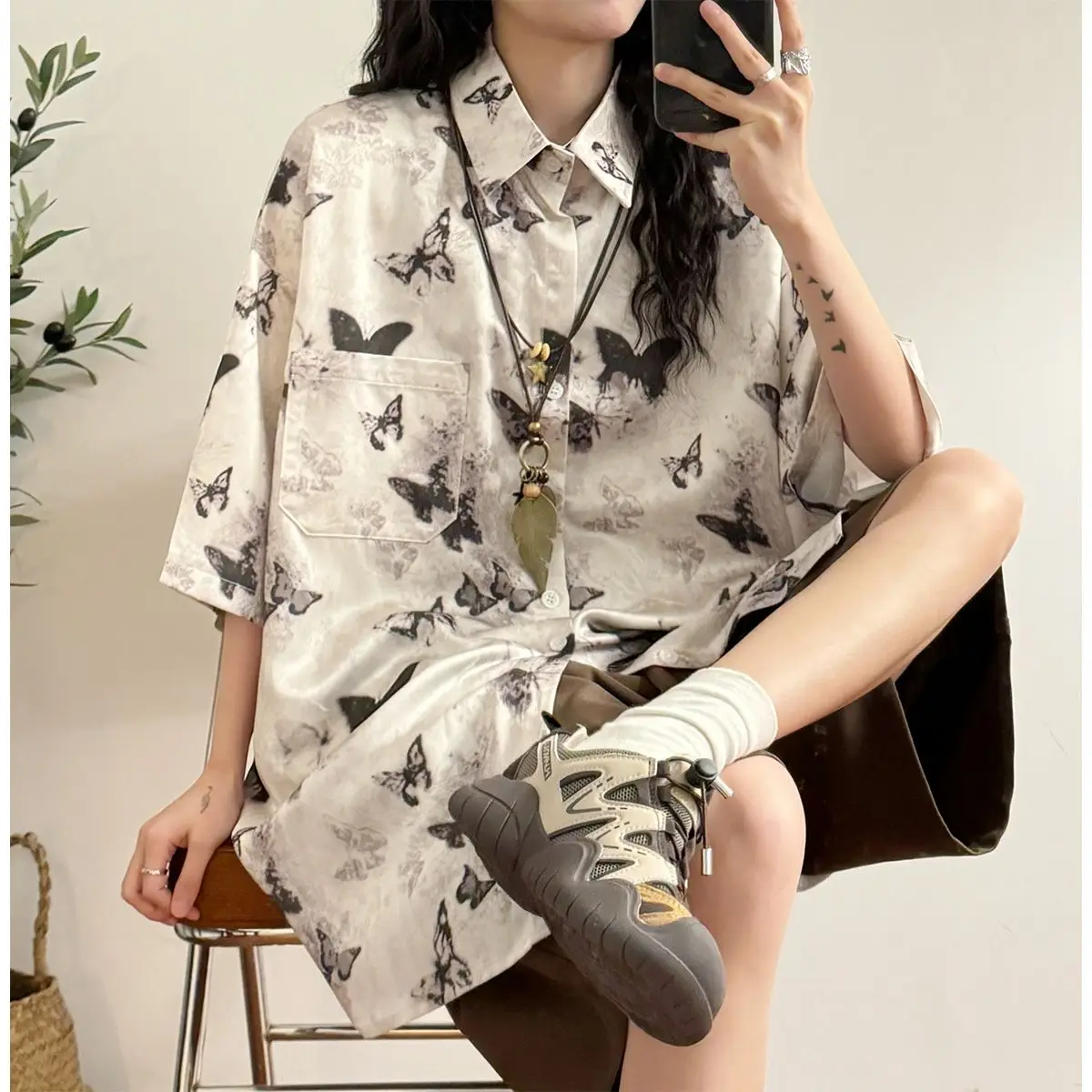 

Summer Casual Korean Fashion Loose Retro Fashion Buttons Single Breasted Printing Short Sleeve Bright Easy Close to the People