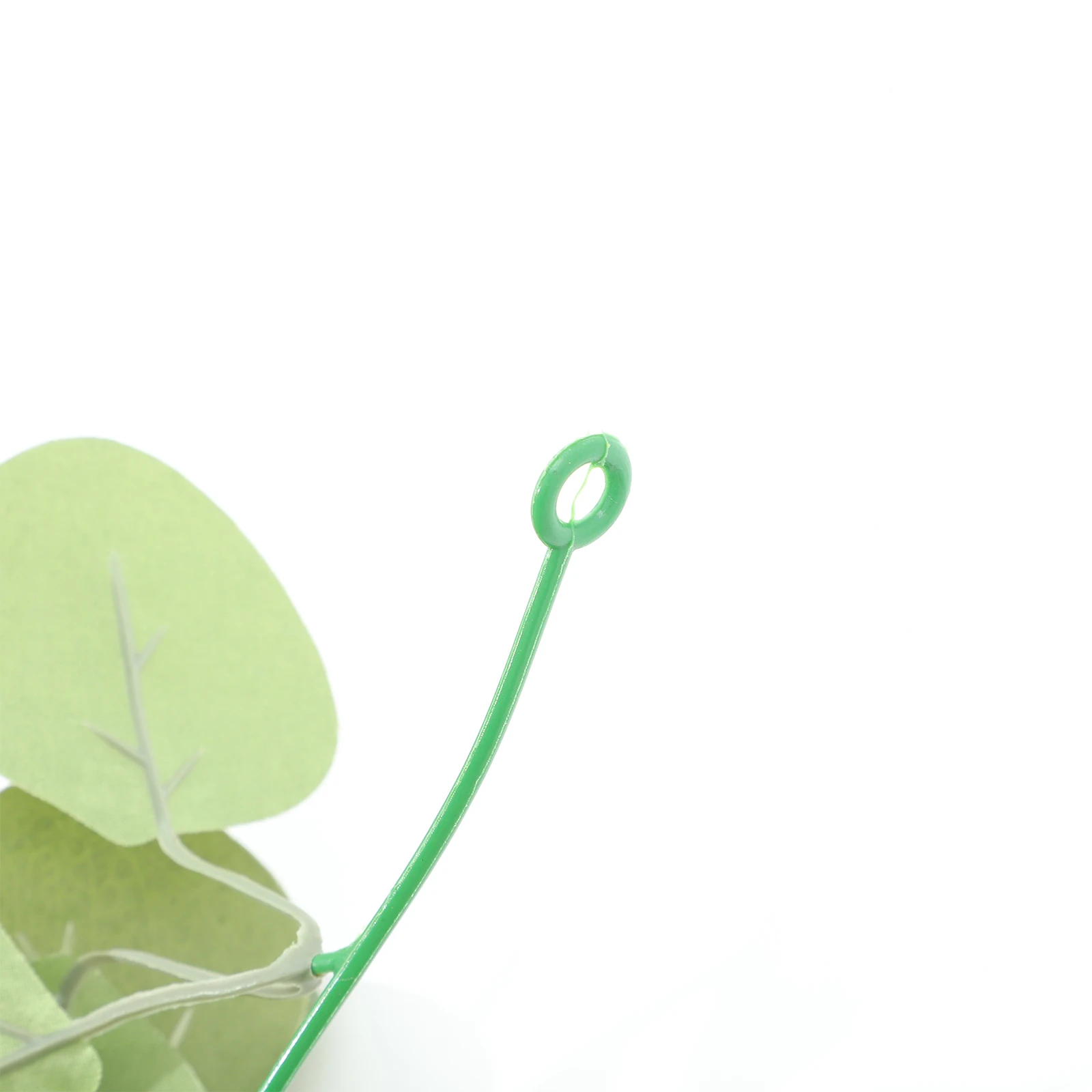 

Fake Eucalyptus Vine Artificial Hanging Vineplastic Hanging Vine Wedding Garden Decor Fake Plant Rattan Adorn