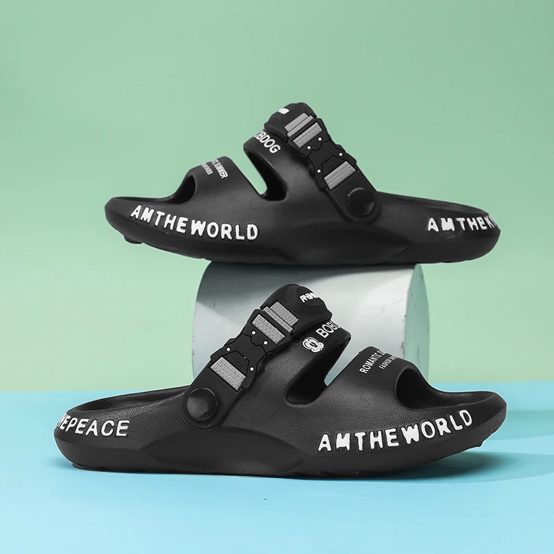 

A pair of children's cushioned sandals with dual straps non-slip sole for all-day comfortable wear MA-110619012