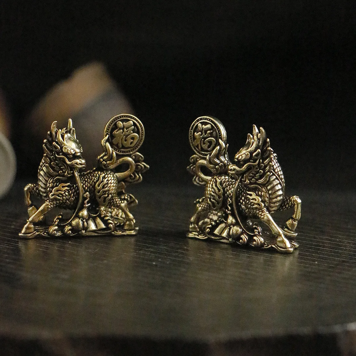 2 pieces of brass Kirin small ornaments with the word 