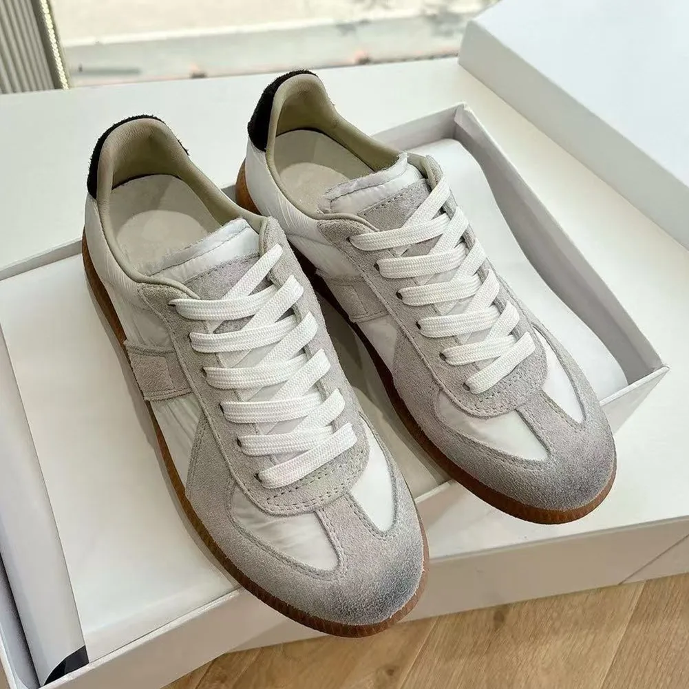 

Round headed flat strap German training shoes for women 2025 spring new versatile Forrest Gump casual shoes