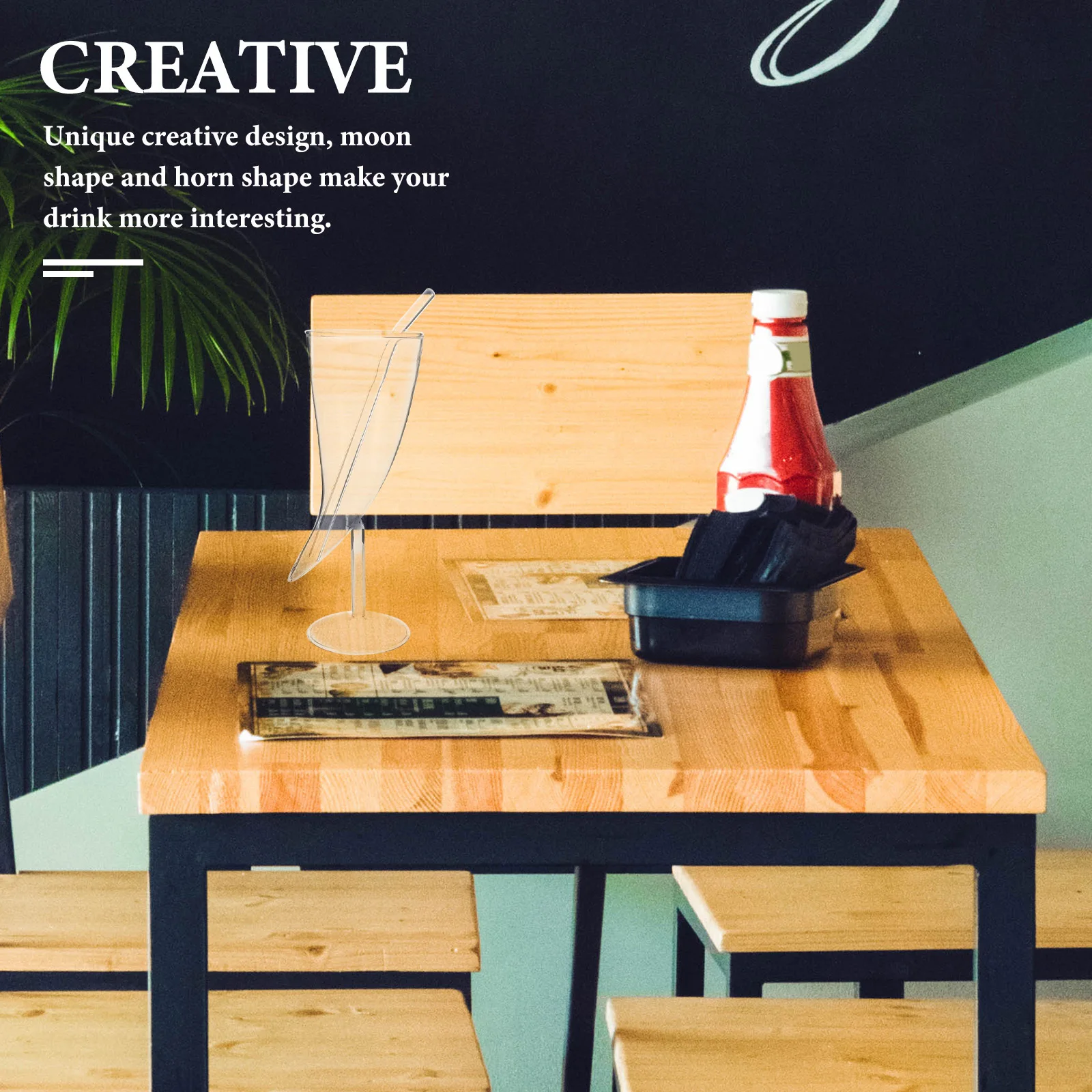 

Moon Shaped Glass Juice Cup Creative Wine Beer Mug for Kitchen Bar Party Decorative Beverage Container Cups with Straw