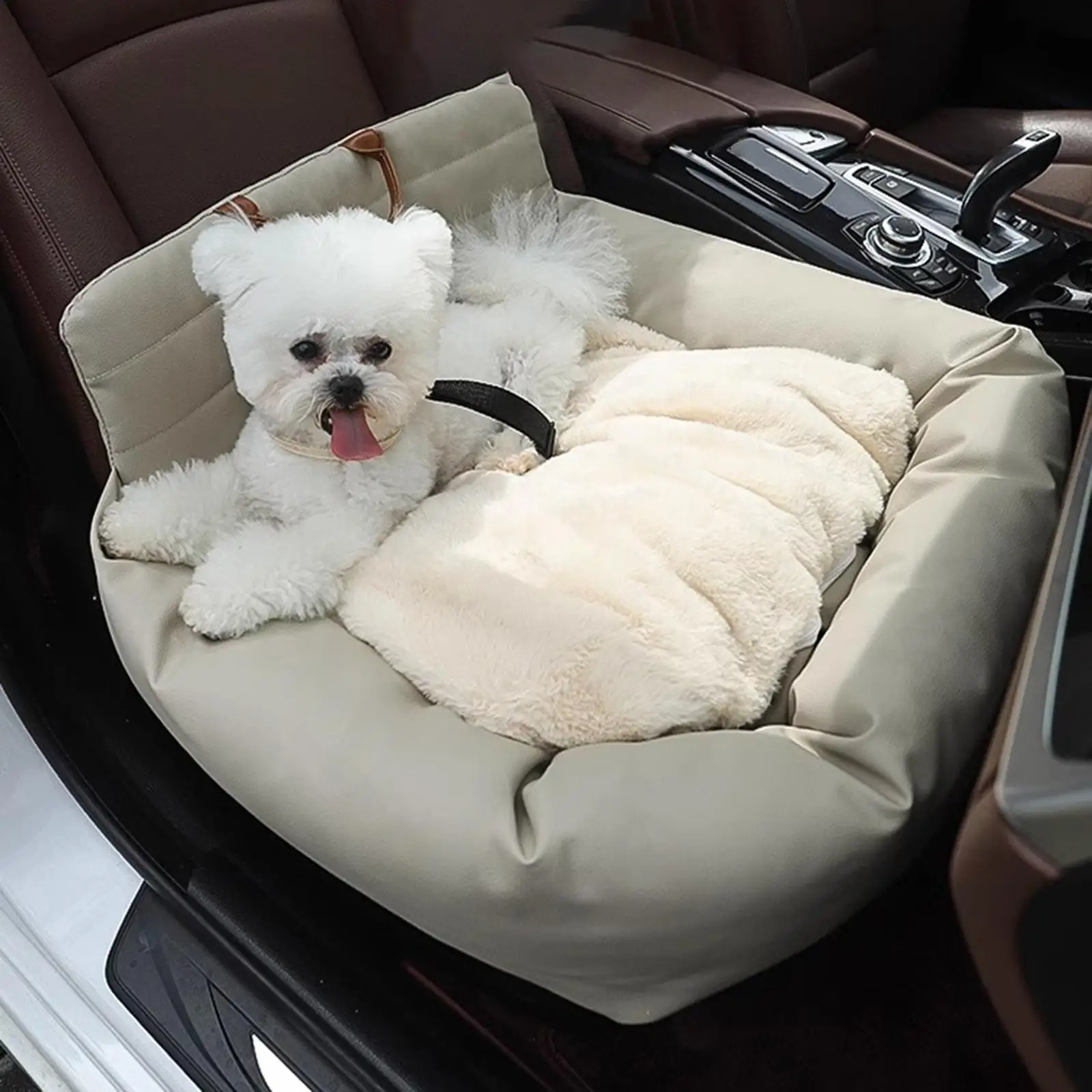 Dog Seat 62cmx52cm/24x20