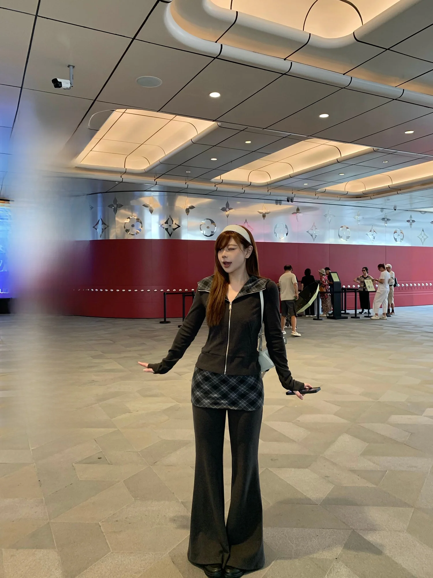

Wild Spicy Curve Code plus Size Autumn Early Plaid Hooded Open Cardigan Wide Leg Pants Short Skirt Set for Plump Women