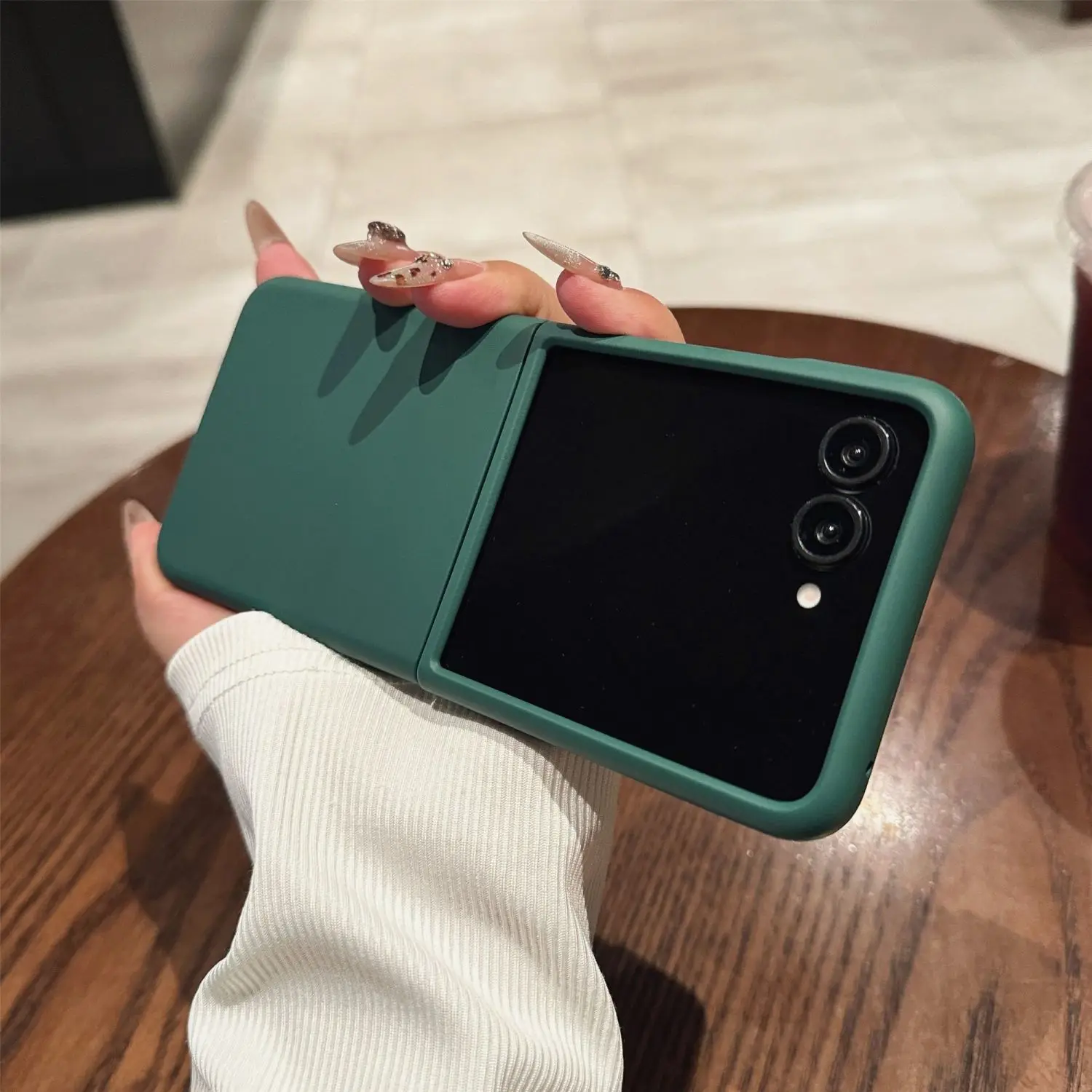 For Motorola MOTO Razr 60 50 Ultra Case Simple Flip PC Skin-friendly And drop-proof Cover For MOTO Razr60 50 Ultra Funda