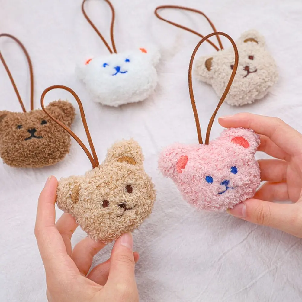 Porte-clés ours en peluche avec autocollant de nom pour enfants, pendentif poupées en peluche, porte-clés d'étiquette de dessin animé