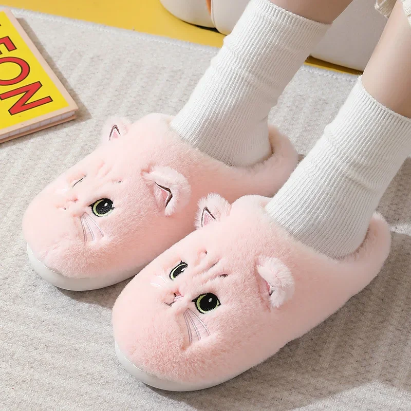 Pantoufles en peluche chat pour femmes et hommes, chaussures chaudes, toboggans, chat de dessin animé mignon, pantoufles floues, chaussures souples,