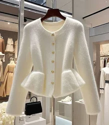 Korean O Neck Knit Women's Sweater Cardigan Autumn Fashion Outwears Knitwear Jackets Female Beige Soft Knitted Cardigan Tops