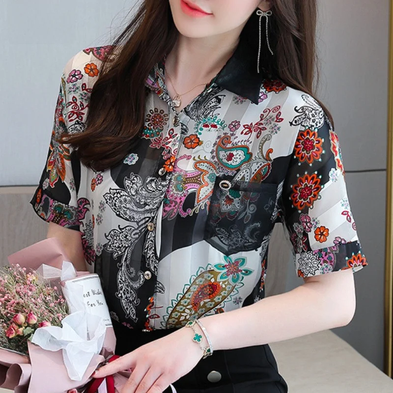

Женская шифоновая блузка с цветочным принтом, свободного кроя, с коротким рукавом и воротником, летняя, модная, в корейском стиле