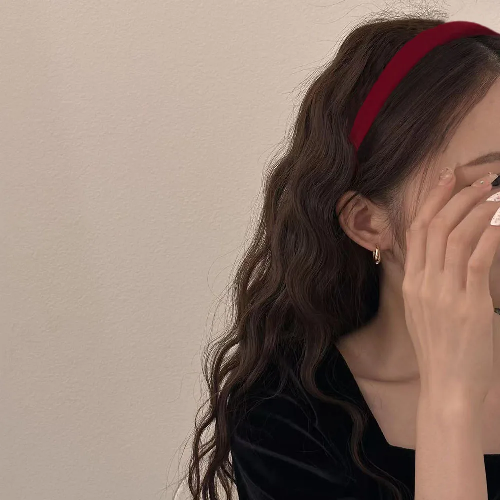 2 Stück europäisches und amerikanisches rotes schwarzes Samt-Stirnband für Damen und Mädchen, elegantes Haarband für Urlaub, Party, Haarschmuck – Detail 8