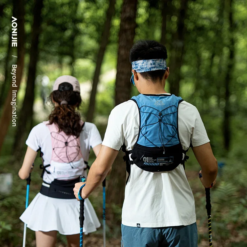 Imagem -02 - Aonijie-mochila de Hidratação Respirável para Homens e Mulheres Bolsa de Esportes Ultraleve Escalada Caminhadas Ciclismo 5l C9113