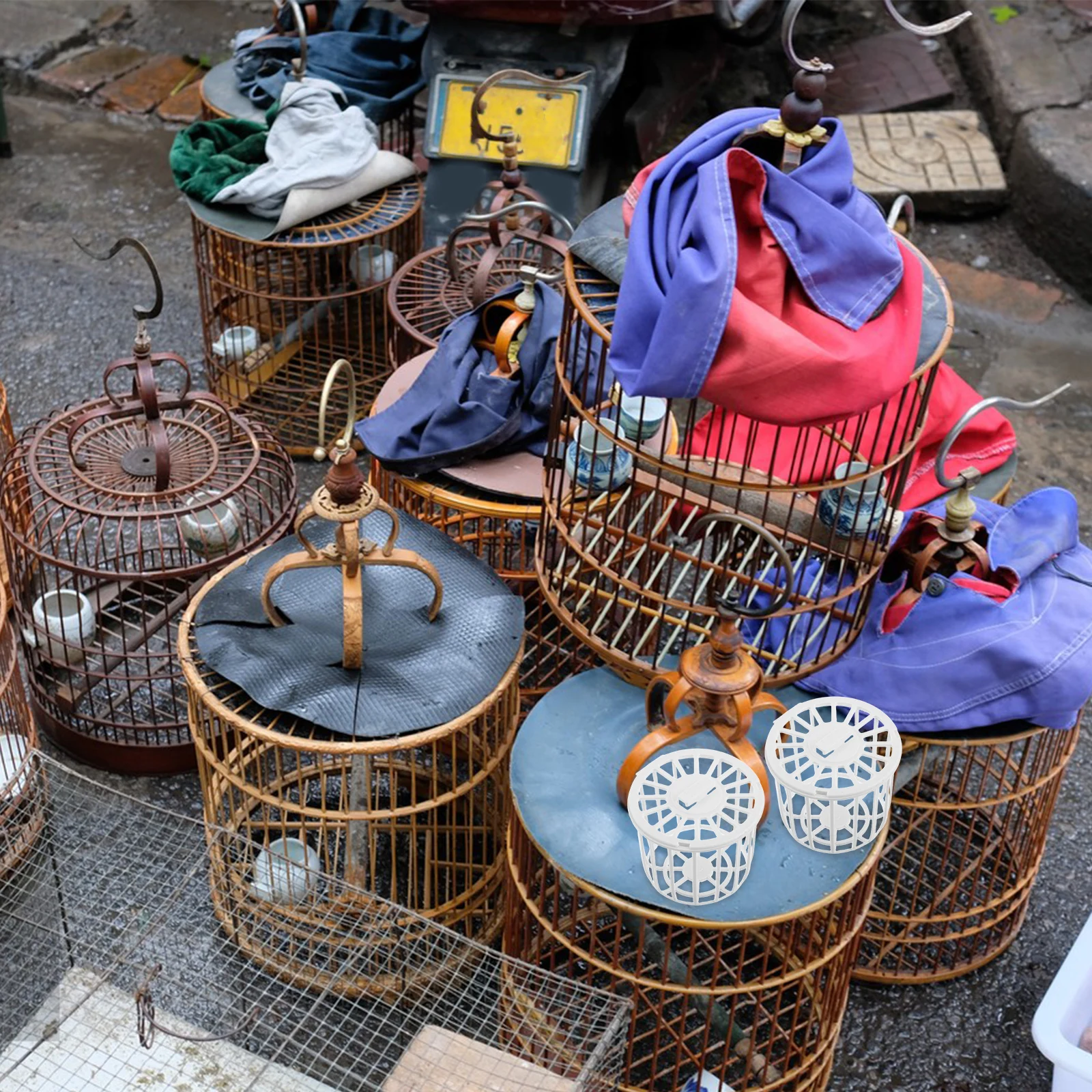 

4Pcs Durable Plastic Bird Nest Pan For Small Bird Nesting Canaries Cage Hut Bird Supplies Bird Breeding Accessories
