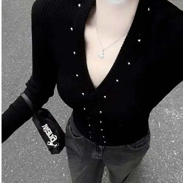 American V-Neck Knitted Cardigan Street Rivets Autumn Winter New Black Top Women 2000 Long-Sleeved Slim Sweater