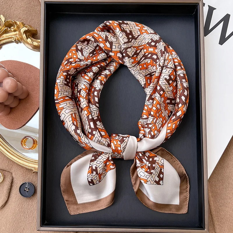 女性用ツイルシルクスカーフ,手作り,車,はしご,ヘッドバンド,バンダナ,ブランド,70x70cm