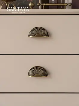 Santaya kartáčované starožitné mosazné rukojeti luxusní kuchyňské skříňky, úchytky pro skříň, zásuvky, knoflíky, skořepinová rukojeť, nábytkové kování 10 nejlepší prodej úchytky a knoflíky zásuvek v kartáčované zlaté barvě - №4