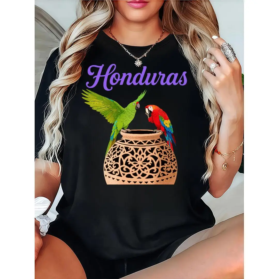 

Honduras T-Shirt Women's Casual Latin America Graphic Tee Macaw Parrot Animal Lover Gift for Her