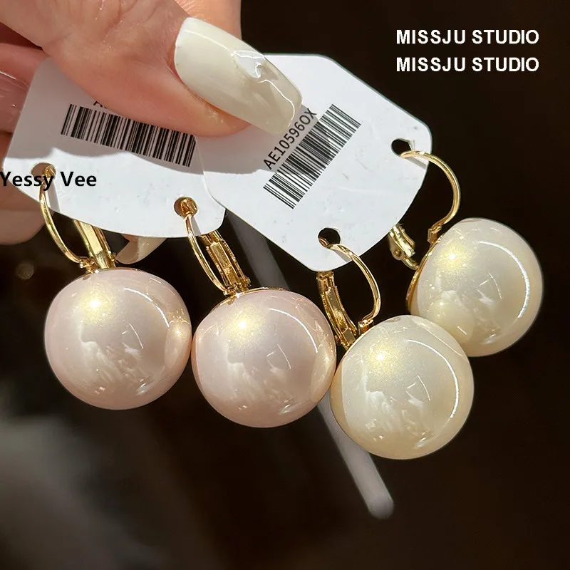 Yessy Vee Women Big Pearl Earrings Luxury French Earrings Vintage Bride Top Quality Elegant Ladies New Arrival