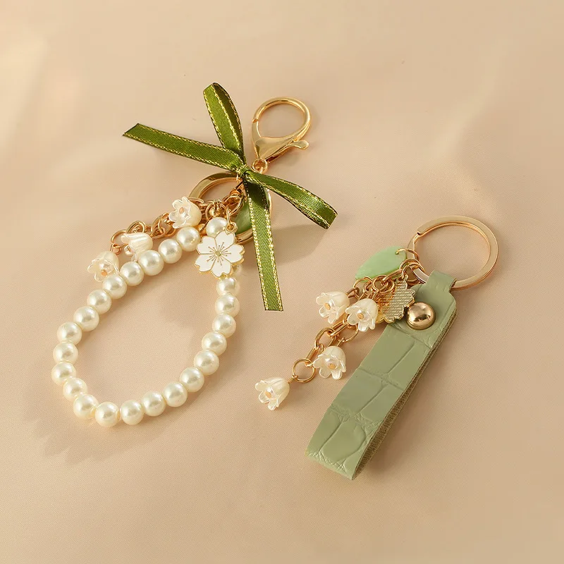 1pc Lily Of The Valley Flower Key Chain Valentine's Day Gift Green Ladies Keychain PU Leather Car Key Chain Accessory Gift