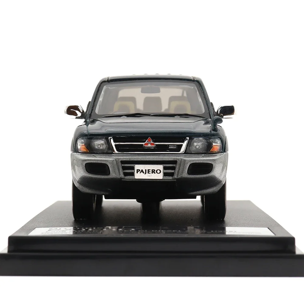 نموذج سيارة بمقياس 1/43 لميتسوبيشي باجيرو (1999) إصدار نموذج من الراتنج ألعاب سيارات عالية المحاكاة لجمع الهدايا