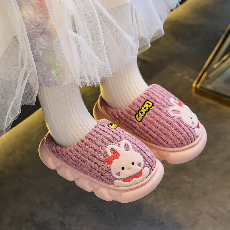 

Winter Capybara Children Slippers Cute 2025 New Cotton Slippers Warm Comfortable Indoor Cartoon Plush Floor Kids Home Slippers
