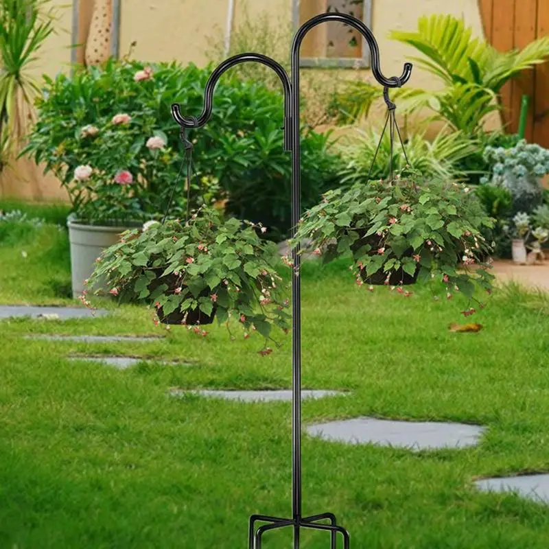 Double Hooks Outdoor Garden Shepherd Plant Stakes Heavy Duty Clothes Rack Lantern Hanger Pole Metal Flowerpot Adjustable