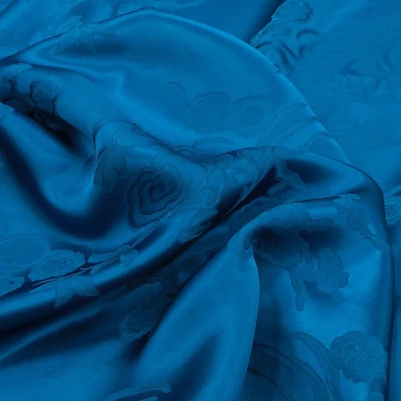 New Chinese-style silk jacquard satin fabric cheongsam top is a niche clothing