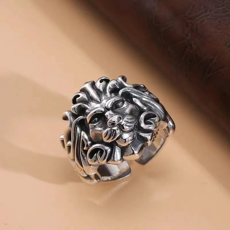 Men Vintage Lion Head Ring Antique Silver Tone 3D Sculpted Lion Face Wide Band Punk Gothic Biker Style Statement Finger Jewelry