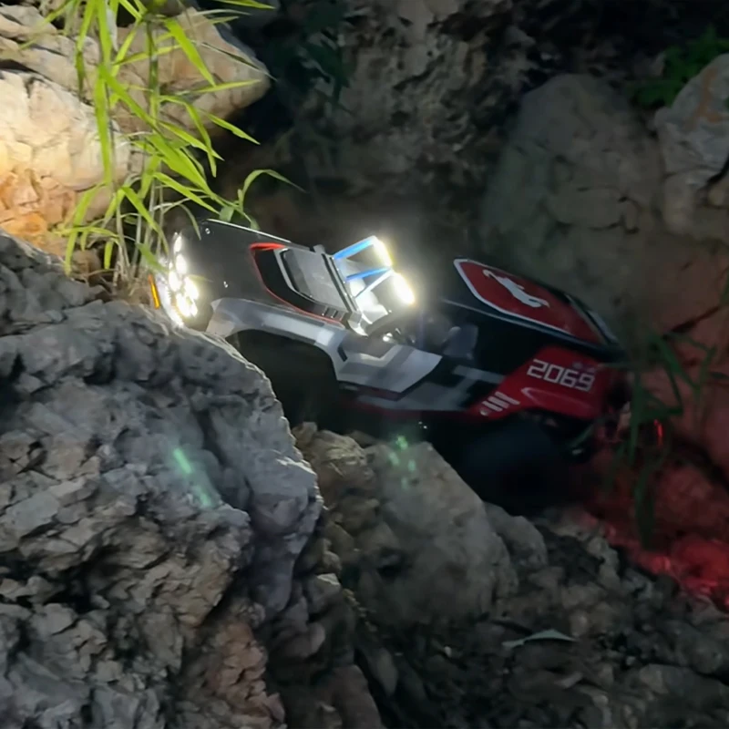 MJX-vehículo de escalada todoterreno eléctrico sin escobillas, escala 1:8, H8P, Control remoto, Mustang 4WD, con Material de PC, carcasa de coche, juguete RC