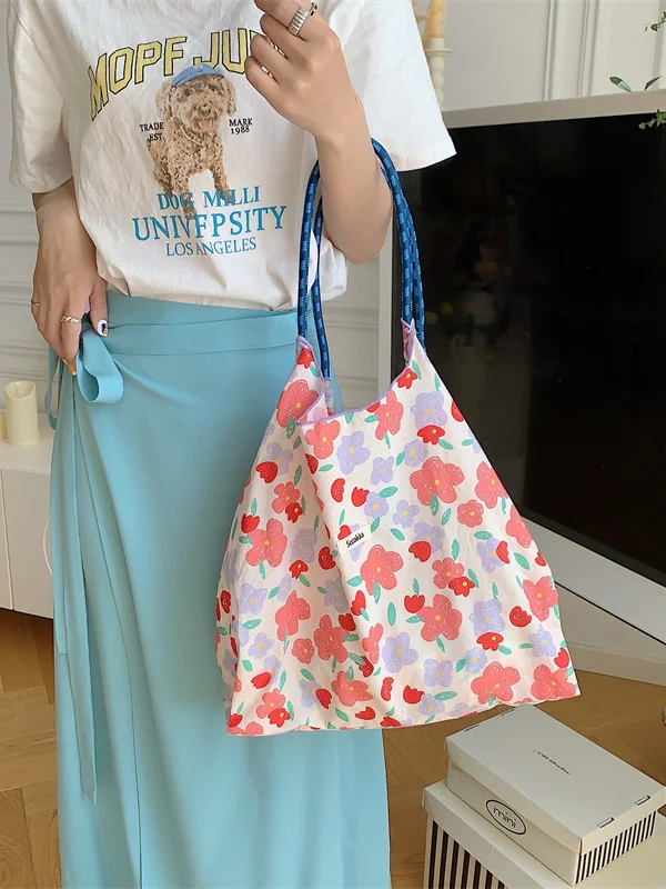 2025 Summer Large Capaci Handheld oulder Bag Dstring op Bag Fre Floral Tote Bag Underarm Bag Cartoon Sle Cas...
