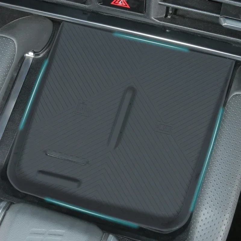 

Силиконовая накладка для беспроводной зарядки Jetour Traveler Shanhai T2 — с слотом для хранения, водонепроницаемая и нескользящая, бесшумная посадка для всех входит