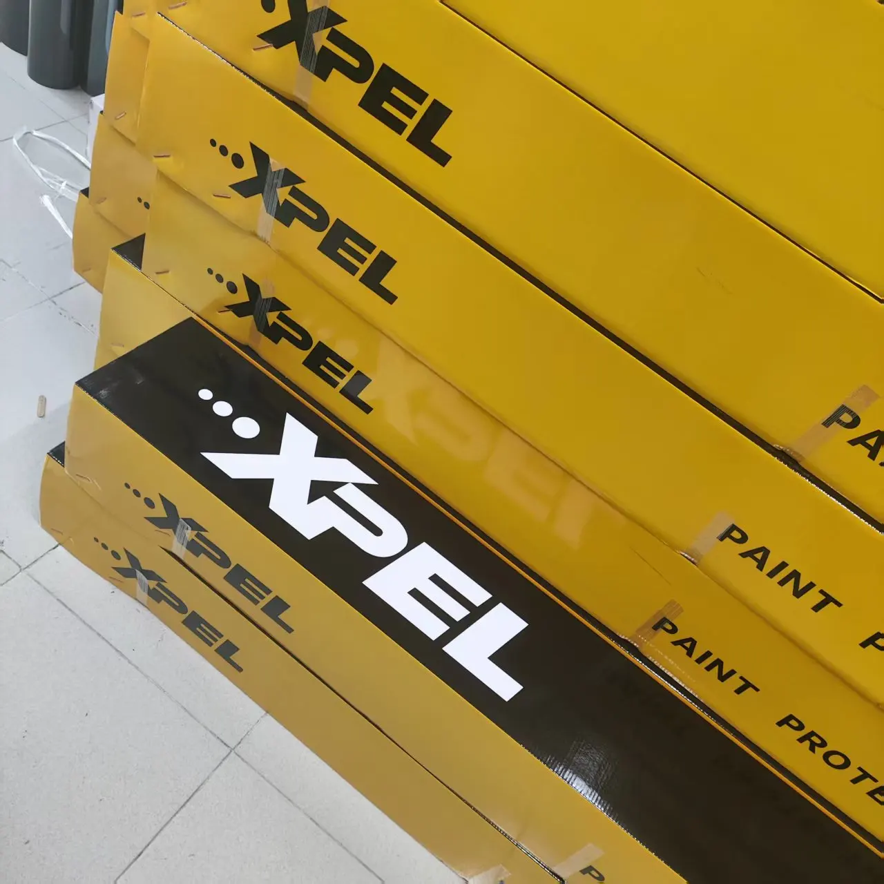 

XPEL Ultimate Plus TPU PPF Автоматическая защитная пленка для краски Высокая глянцевая прозрачность Самовосстанавливающаяся Высокая термостойкость 10-летняя