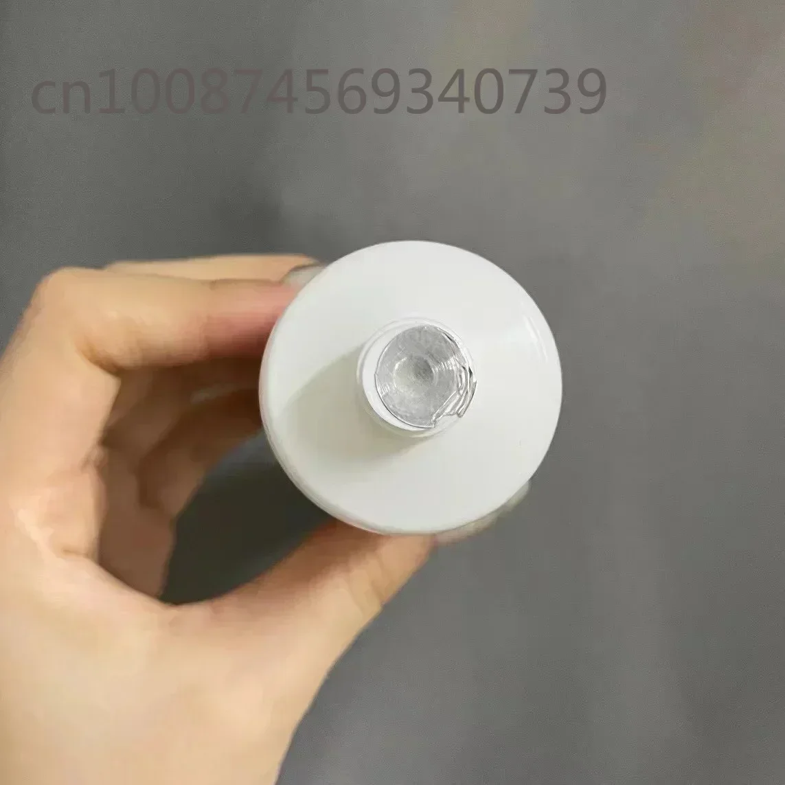 NEW メイクアップ ハンドクリーム 100ML bm004