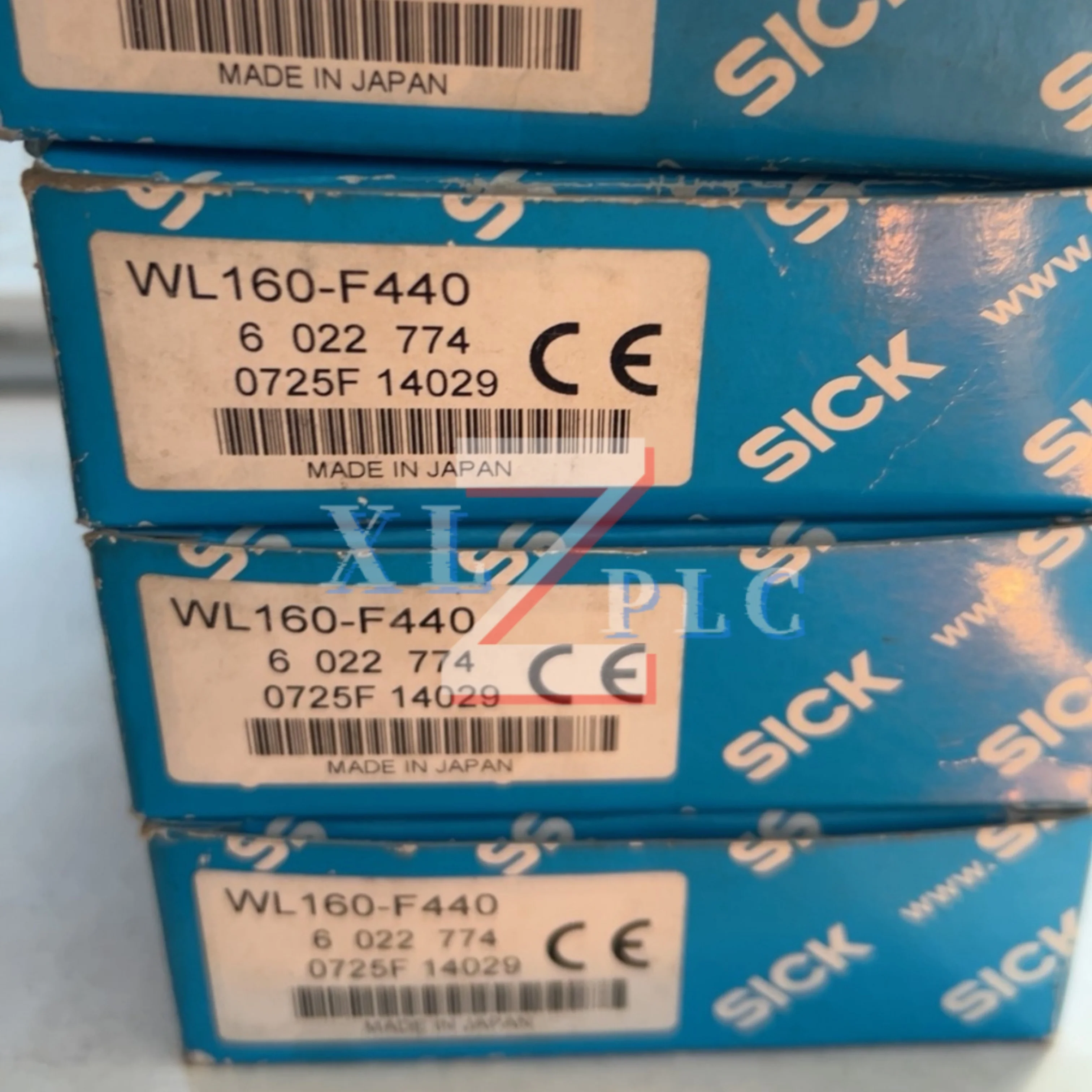 VL180-2N42436 โฟโตอิเล็กทริคสวิตช์ใหม่ WL160-F440