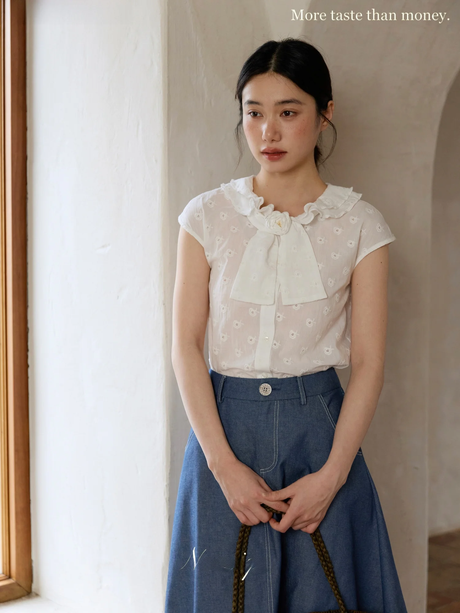 

Elegant Pure Cotton Embroidered White Rose Shirt for Women with Flower Sash Breathable Comfortable Long Sleeve Casual Top