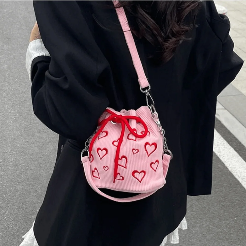 

INS Corduroy Bucket Bags Large Capacity Knitted Texture Hearts Embroidery Handbag with Handles Adjustable Straps