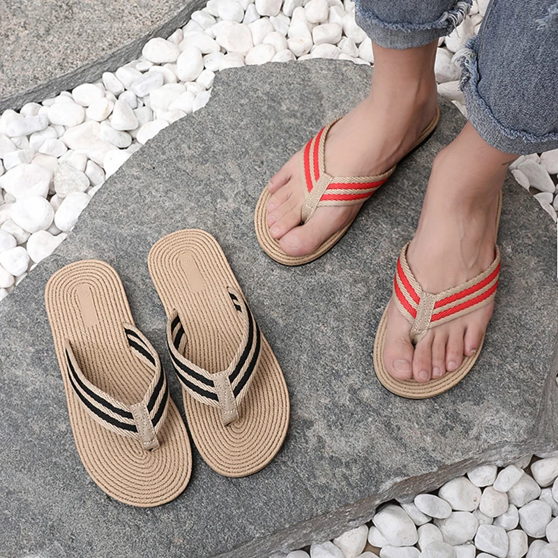 Zapatillas de hombre para exterior, chanclas planas para la playa, zapatillas informales de verano 2025, zapatos antideslizantes para interior del hogar, sandalias deslizantes