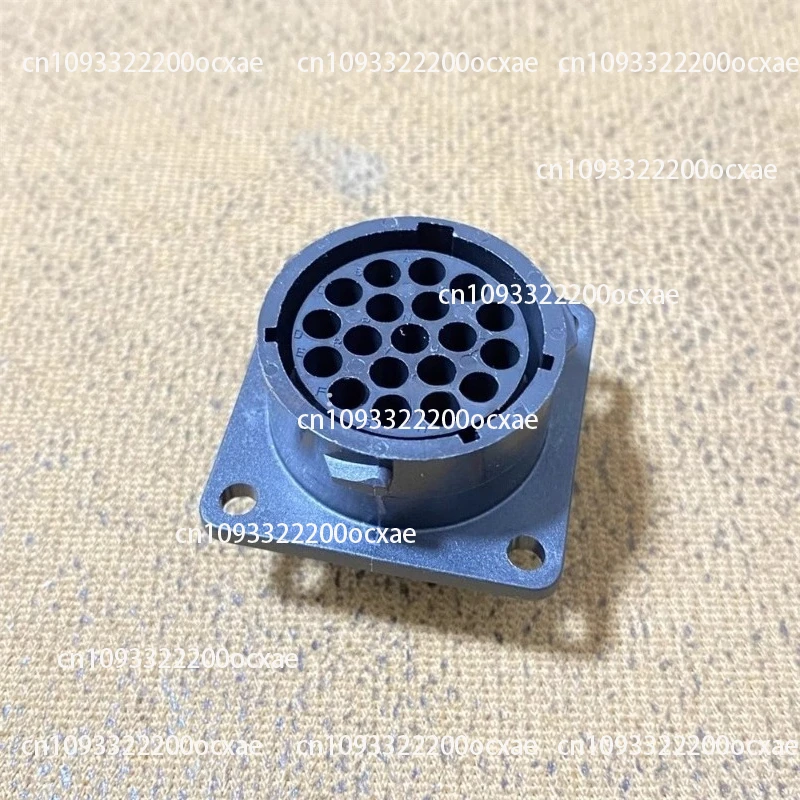 

UTP01619S Circular Connector 19-Pin Female Terminal Sheath Panel Flange Socket