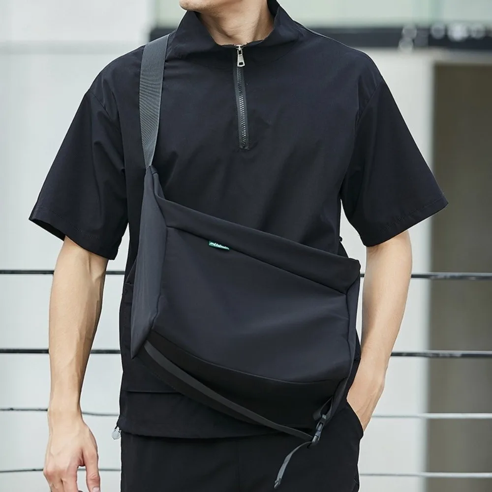 

Lightweight Oxford Crossbody Bag Adjustable Korean Style Single Shoulder Bag Large Capacity Solid Color Messenger Bag Hiking