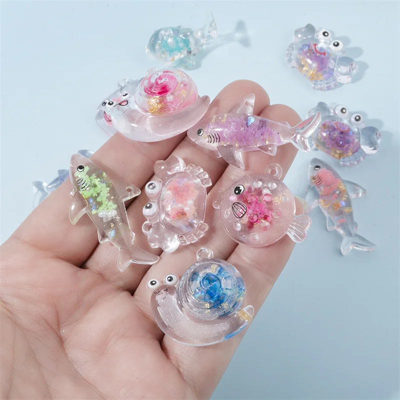 10 stücke Zufällig Gemischte Marine Tier Charms Transparent Fisch Krabben Schnecke Harz Charms Anhänger DIY Armband Schmuck Zubehör ﻿