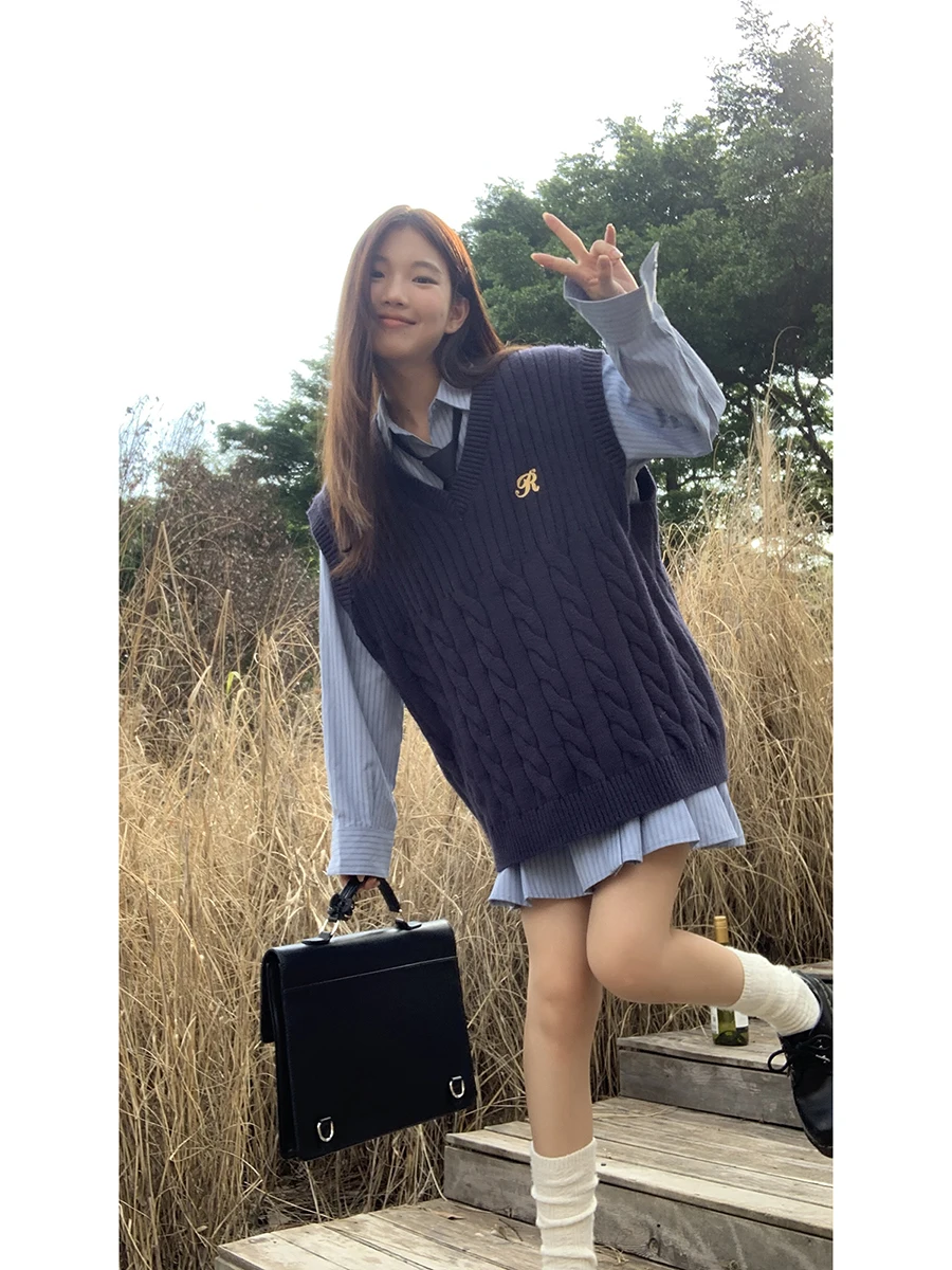 

Красный вязаный жилет знаменитостей, женский осенний модный верхняя одежда, винтажный студенческий тюнер V-Ne средней длины, чистый цвет