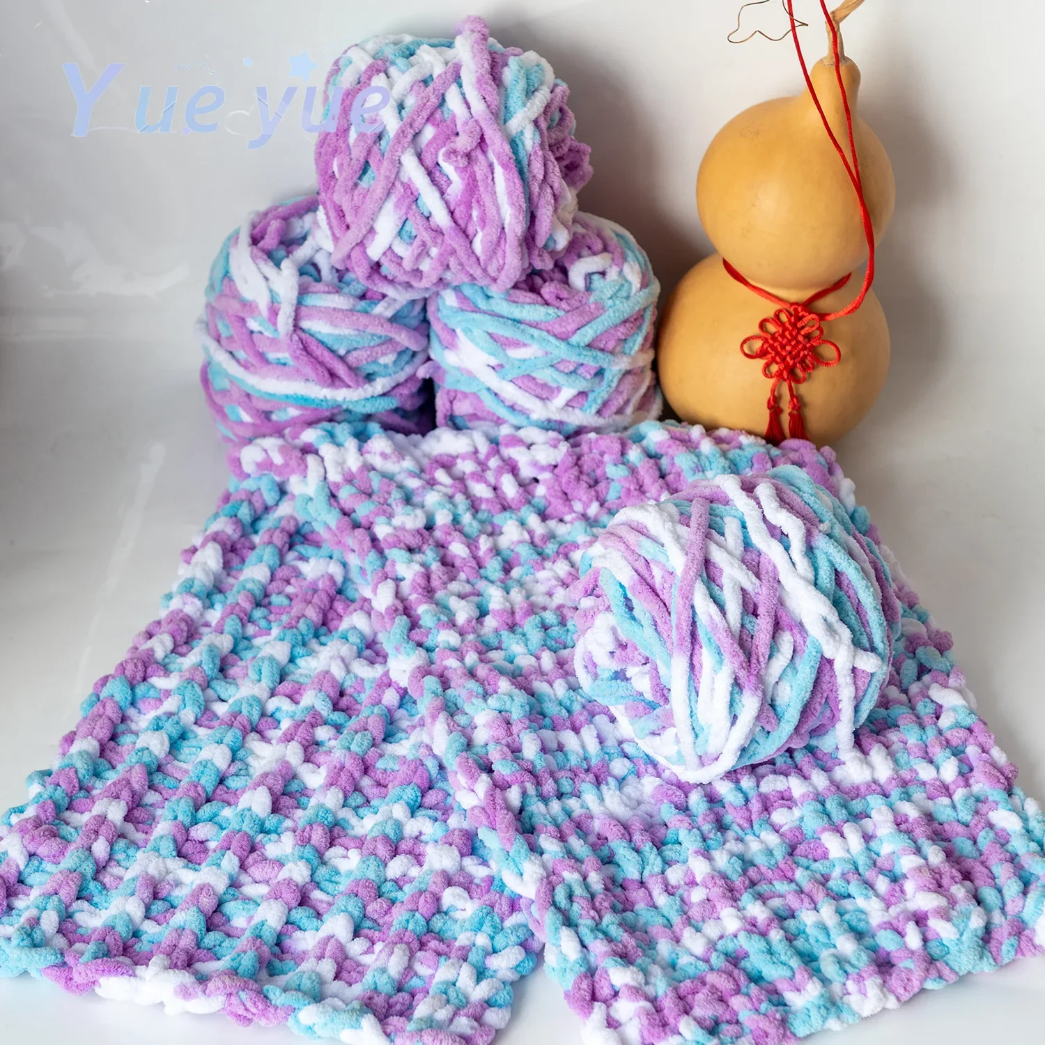 7mm Segmented Dyed Colored Single Strand Ice Cream Yarn, Hand Woven Carpet Yarn for Hooked Shoes, Thick Yarn Scarf DIY