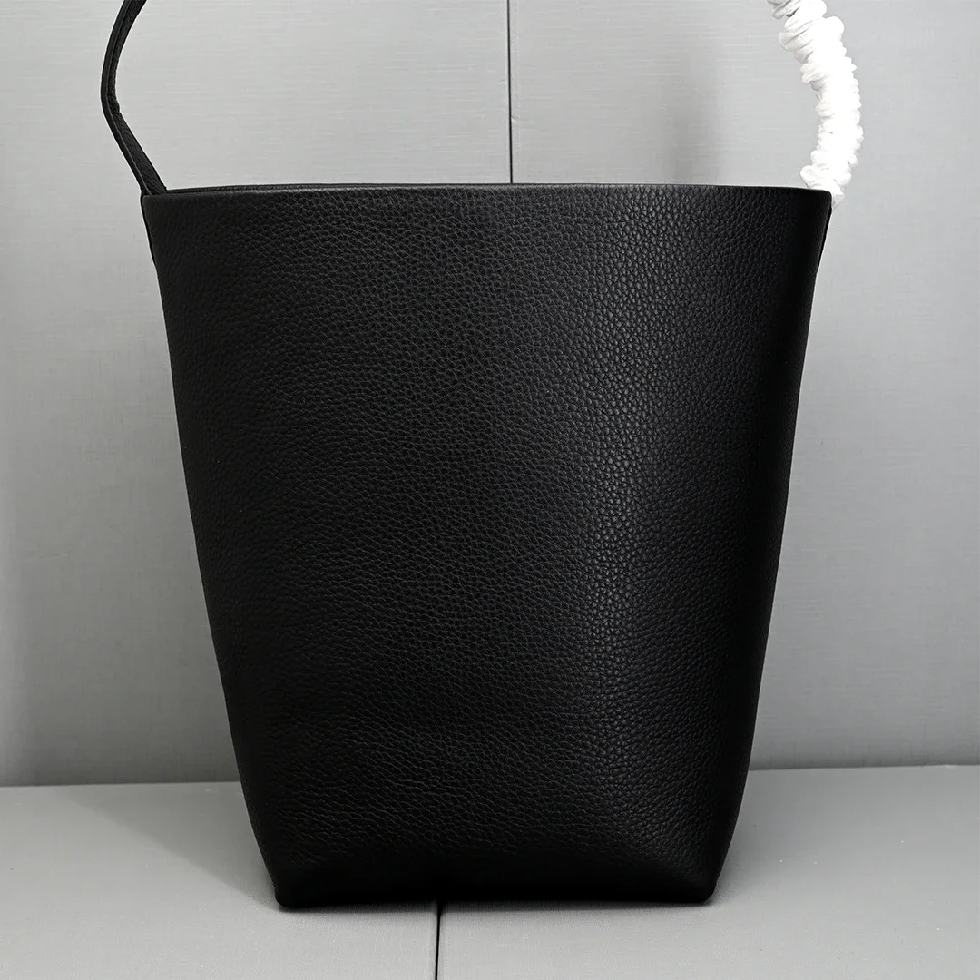 Sac fourre-tout en cuir véritable pour femme, couche supérieure souple, haute capacité, sensation avancée initiée, sac à main pour femme, simplicité, E27